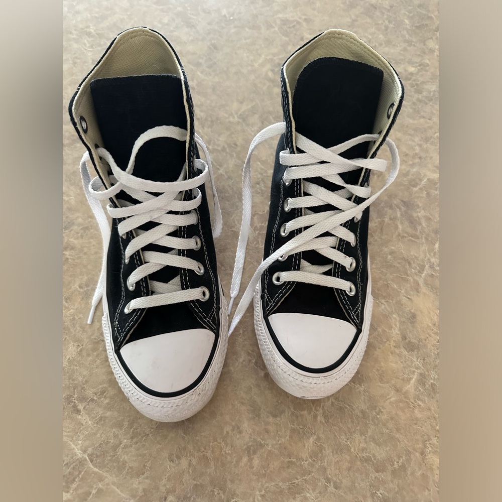 Converse All Star Black High Top Women’s 8.5/Men’s 6.5 M9160